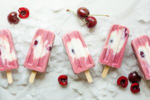 Photo Fruit and yogurt