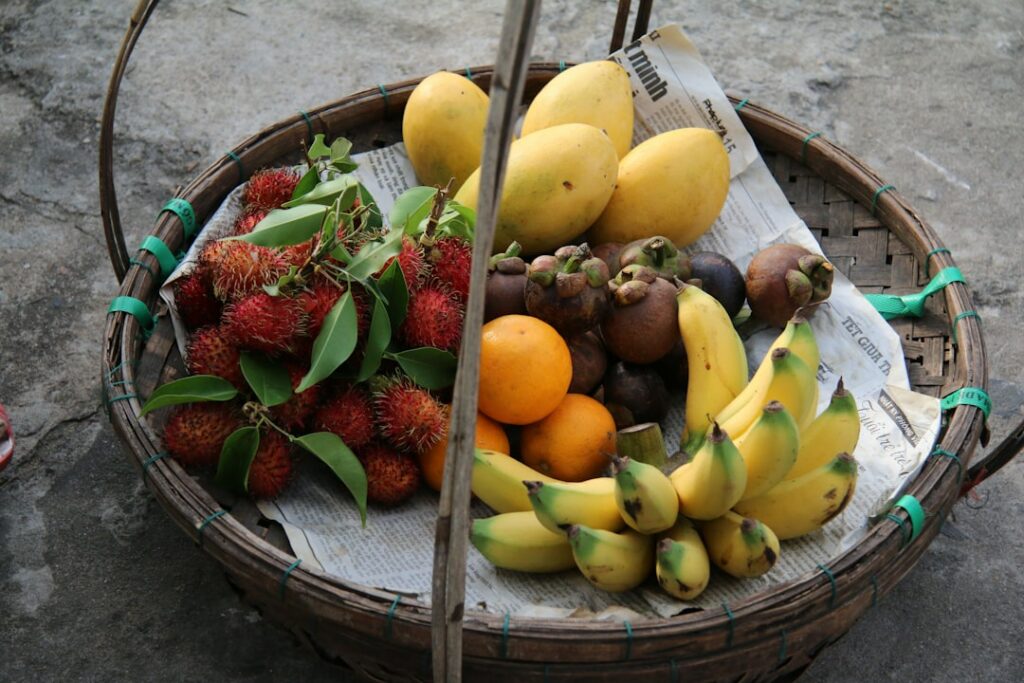 Photo Exotic fruit platter